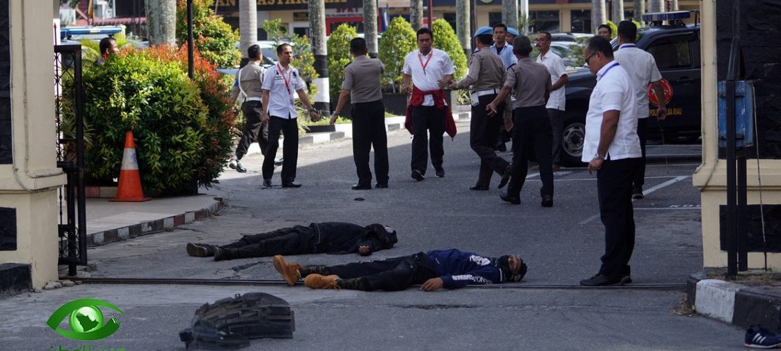 ارهابيو داعش يعترفون بهجومه على الشرطة في اندونيسيا بالمناجل