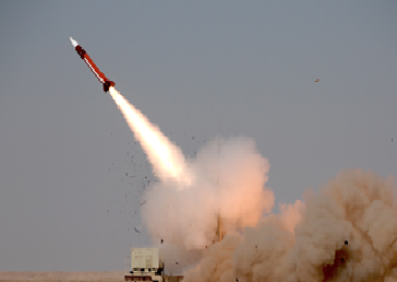 السعودية تعترض صاروخ باليستي أطلقه الحوثيون بأتجاه "أرامكو"