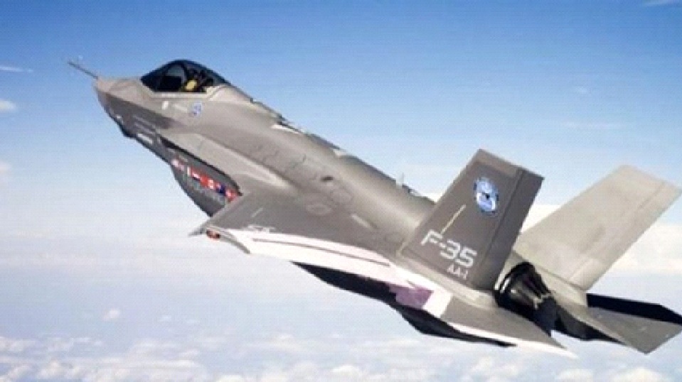 الولايات المتحدة توقف تدريب الطايرين الاتراك على مقاتلات "F-35"