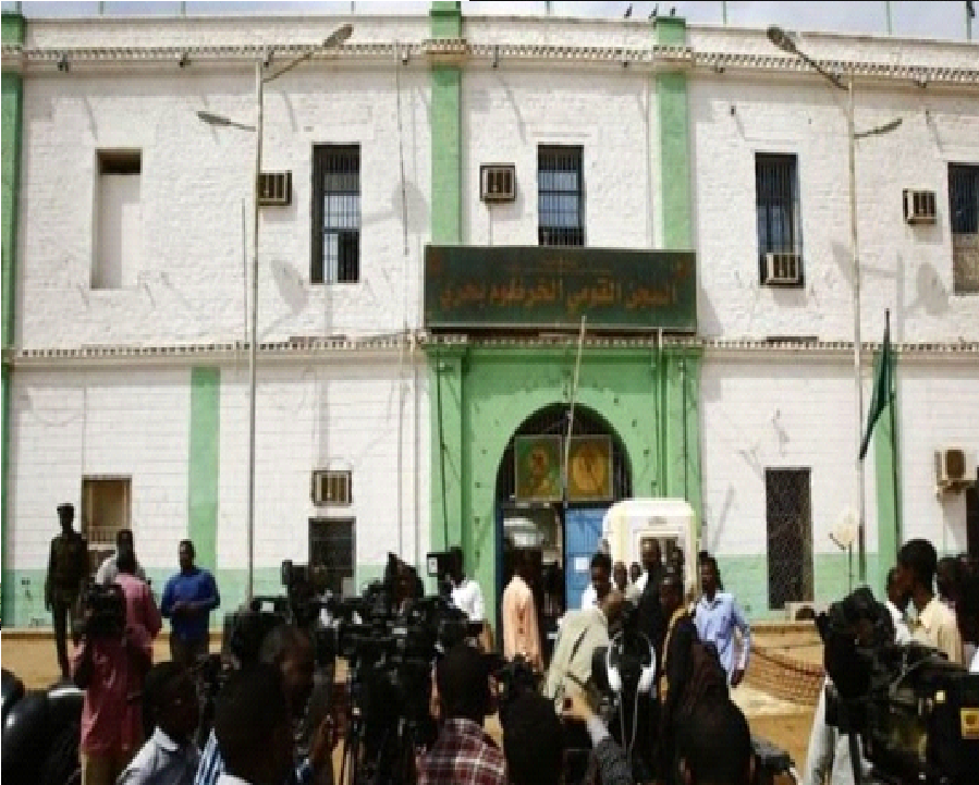 الشرطة السودانية : فئات خارجة عن القانون حاولت اقتحام "سجن كوبر" لتحرير رموز النظام السابق