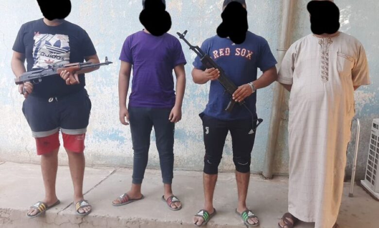 صورة شرطة الخمس والغدير تقبض على حشاشة وحرامية بايسكلات