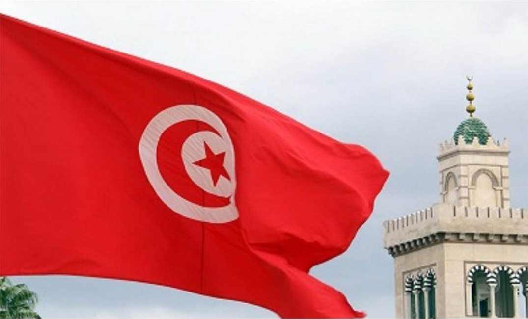 مظاهرات في #تونس لمساندة قرارات #قيس_سعيد