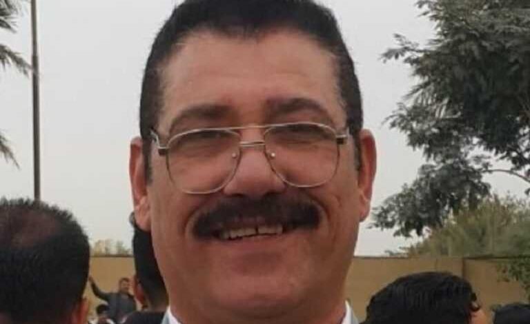 صورة ابن يقتل اباه الصحفي حميد الجميلي بالدجيل شمال بعداد رميا بالرصاص