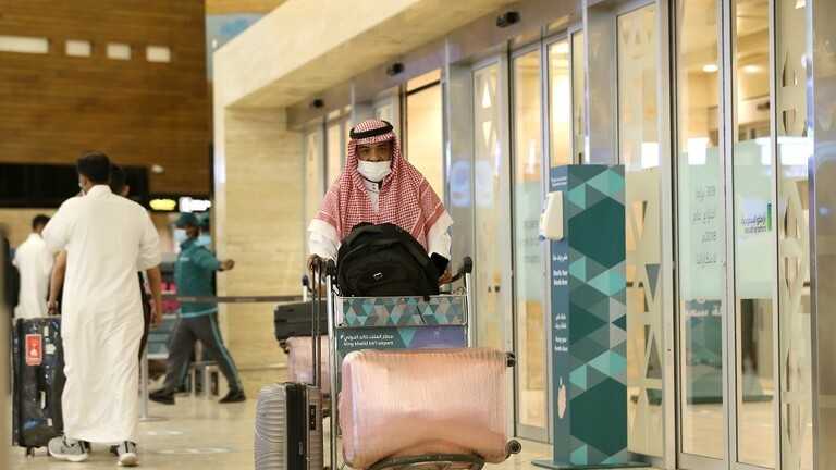 بسبب "كوفيد-19" : الرياض تُحدد اشتراطات إصدار تأشيرة العمرة للقادمين من الخارج